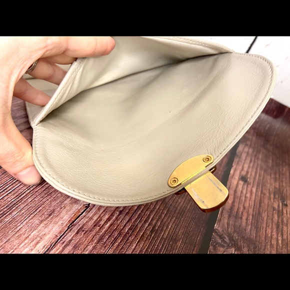 Louis Vuitton Mahina Amelia wallet - Picture 15 of 16